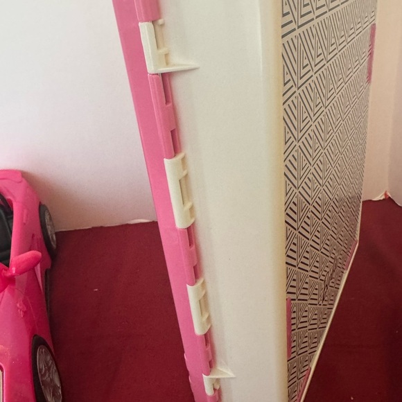 Barbie Glam Convertible Pink Doll Vehicle Mattel  2016 &  Barbie Closet 2018 EUC - Picture 7 of 16